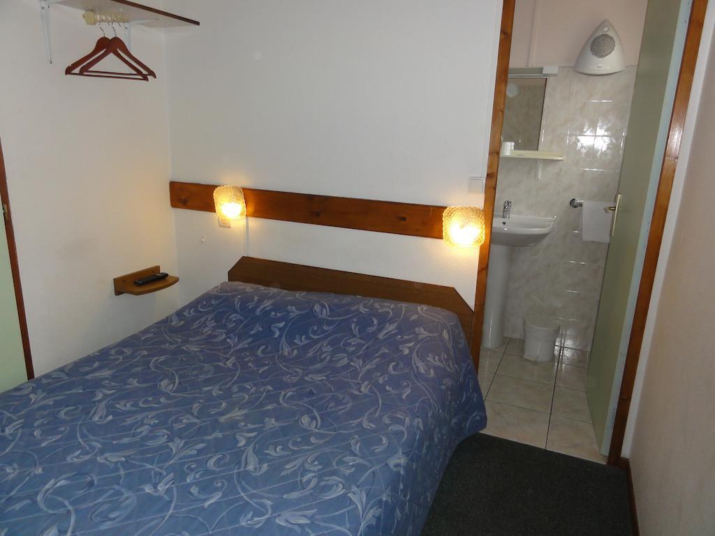 Symp'Hotel Nivolas-Vermelle الغرفة الصورة